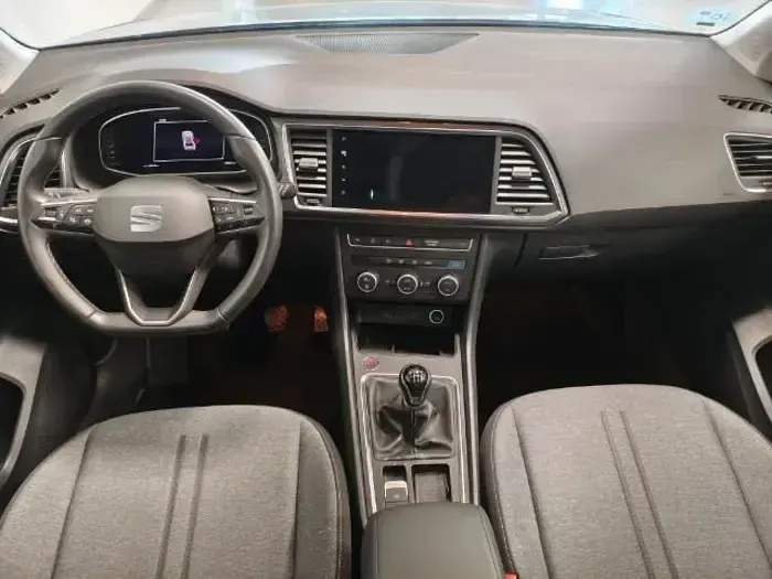 Usado Seat Ateca Style 150 CV (110 kW) 2021 Gris SUV