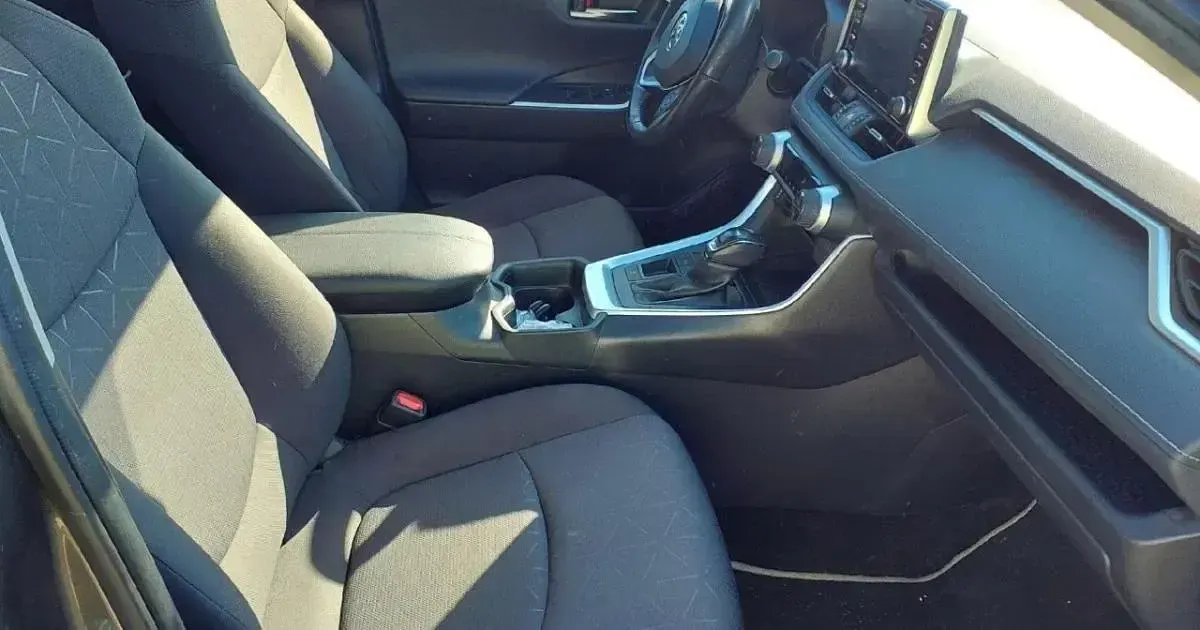Usado Toyota RAV4 Advance 218 CV (160 kW) 2021 SUV