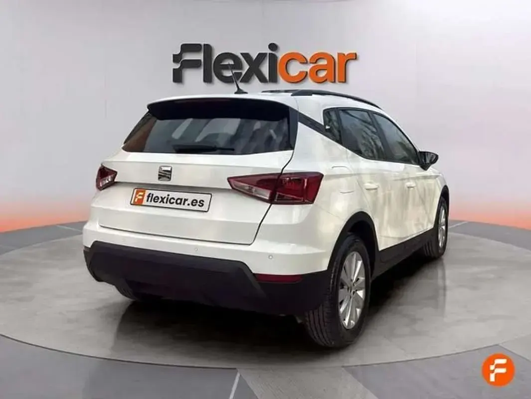 Usado Seat Arona Style 116 CV (85 kW) 2025 Blanco SUV