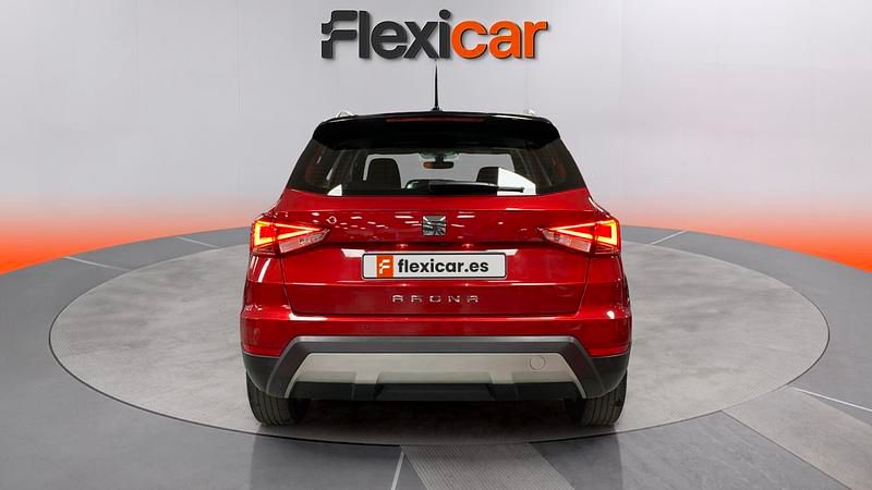 Usado Seat Arona FR 116 CV (85 kW) 2020 Granate SUV
