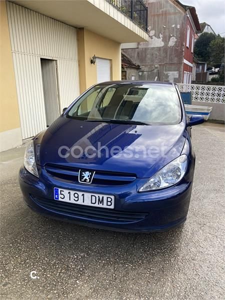 Usado Peugeot 307 110 CV (80 kW) 2005 Azul Berlina