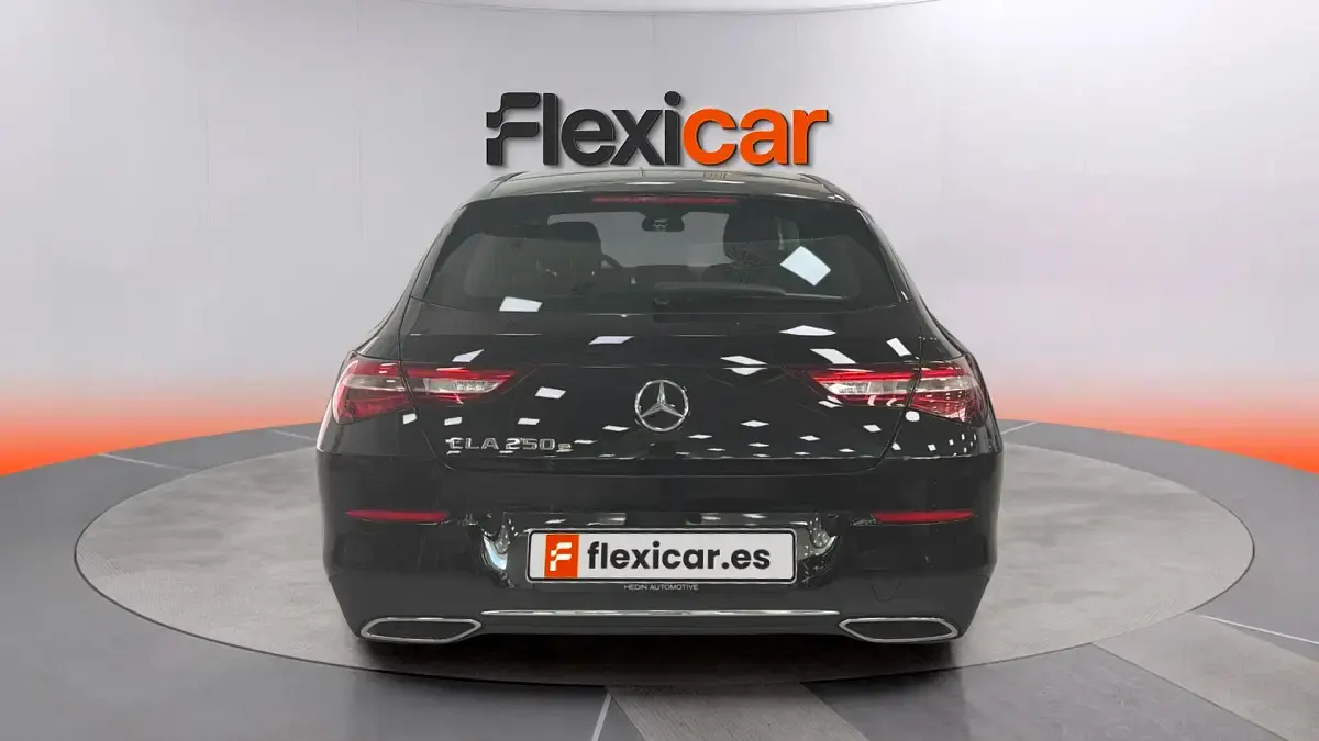 Usado Mercedes CLA250e 160 CV (117 kW) 2022 Negro Berlina