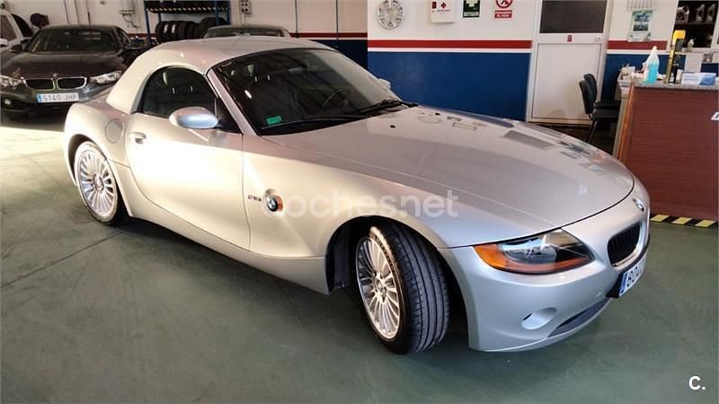 Usado BMW Z4 192 CV (141 kW) 2004 Gris / plata Descapotable