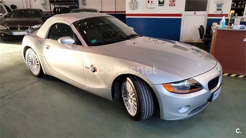 Gris / plata Usado 2004 BMW Z4 Descapotable | 18.000 € (Caro) - Imagen 1/4