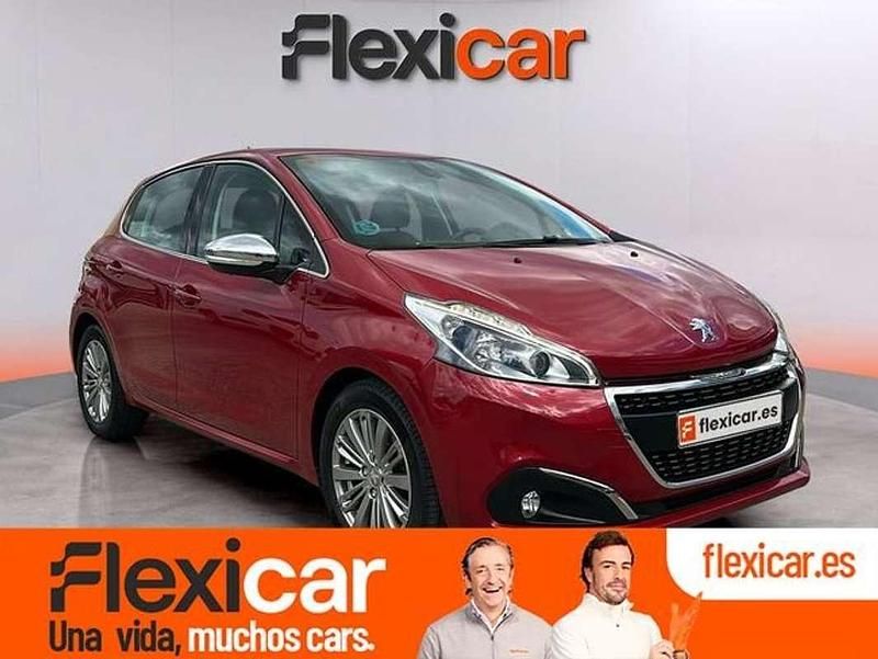 Rojo Usado 2017 Peugeot 208 Allure Utilitario | 7990 € (Precio justo) - Imagen 1/4
