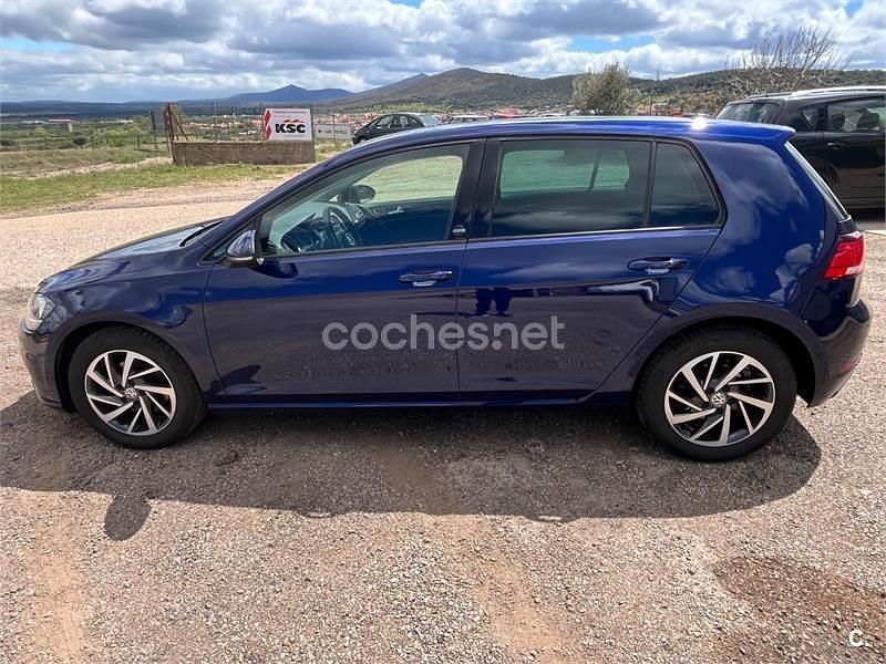 Usado VW Golf VII Advance 150 CV (110 kW) 2018 Azul Berlina