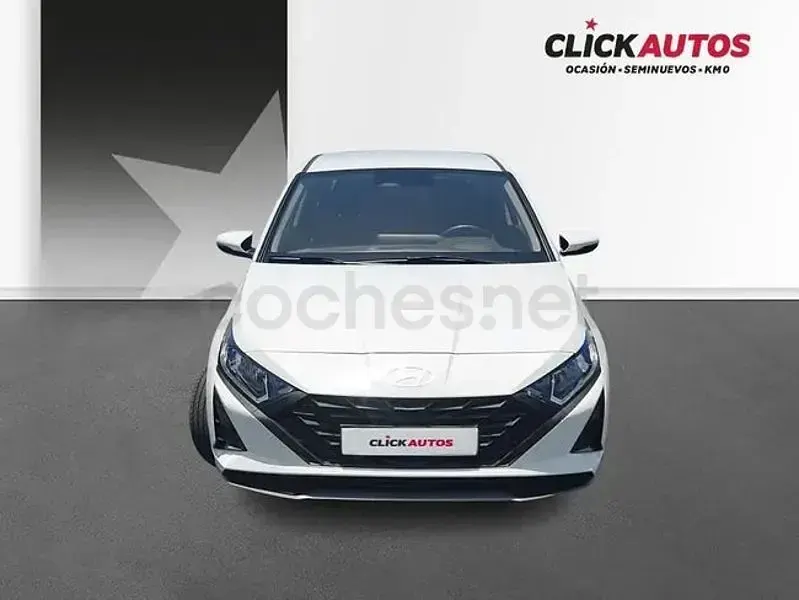Usado Hyundai i20 84 CV (61 kW) 2025 Blanco Utilitario