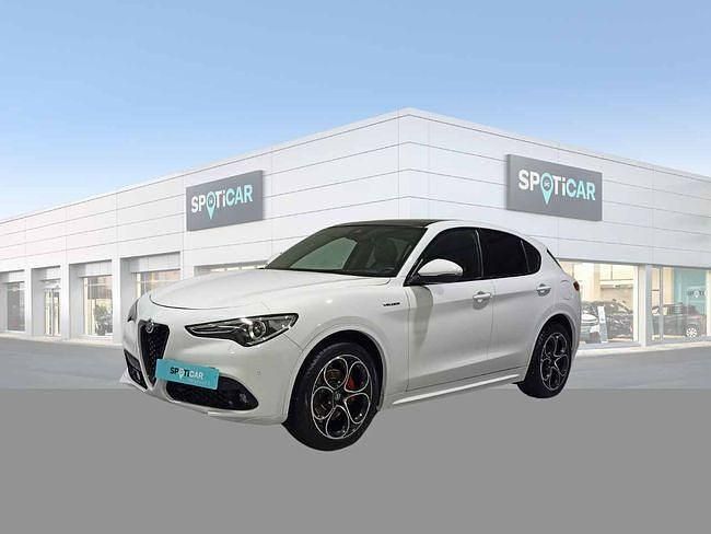 Usado Alfa Romeo Stelvio Veloce 209 CV (153 kW) 2021 Blanco SUV