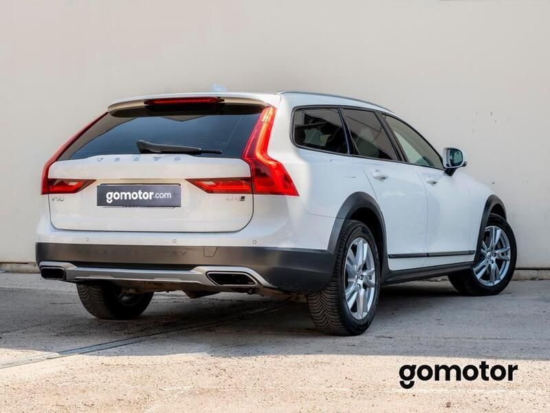 Usado Volvo V90 CC Pro 190 CV (139 kW) 2018 Blanco  ice white Familiar