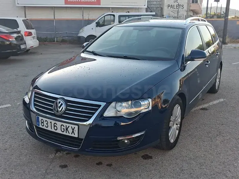 Usado VW Passat Advance 105 CV (77 kW) 2010 Azul Familiar