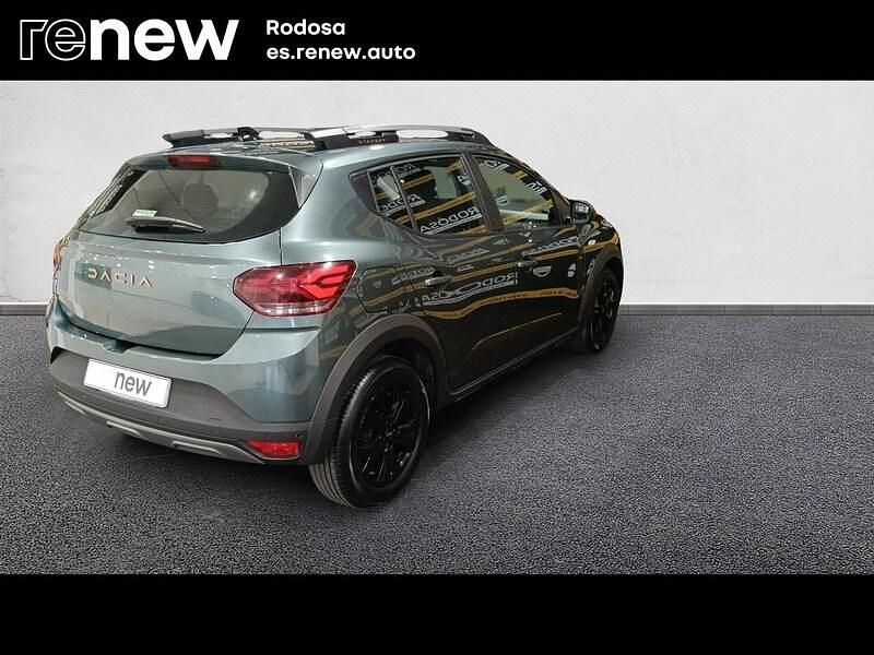 Usado Dacia Sandero Extreme 100 CV (73 kW) 2025 Verde Berlina