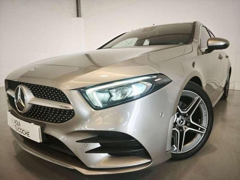 Usado Mercedes A180 116 HP (85 kW) 2021 Bege Citadino