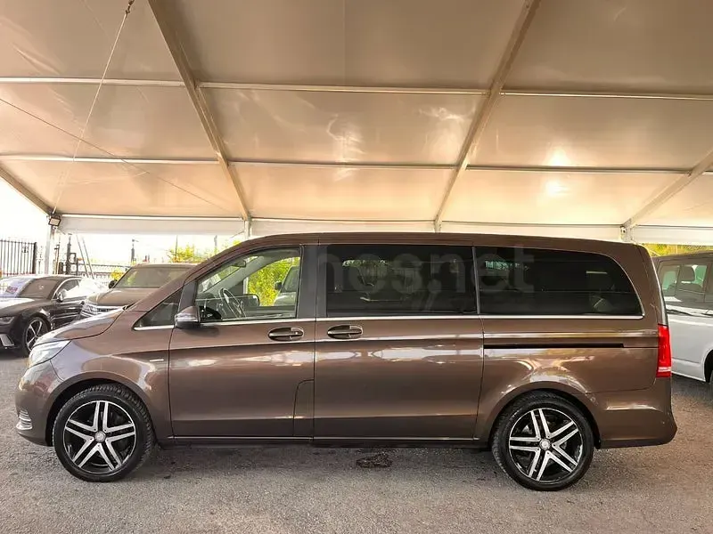Usado Mercedes V250 Exclusive 204 CV (150 kW) 2018 Marrón Monovolumen