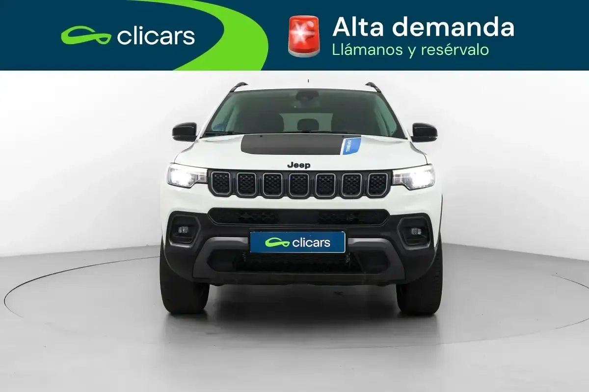 Usado Jeep Compass Trailhawk 240 CV (176 kW) 2024 Blanco SUV