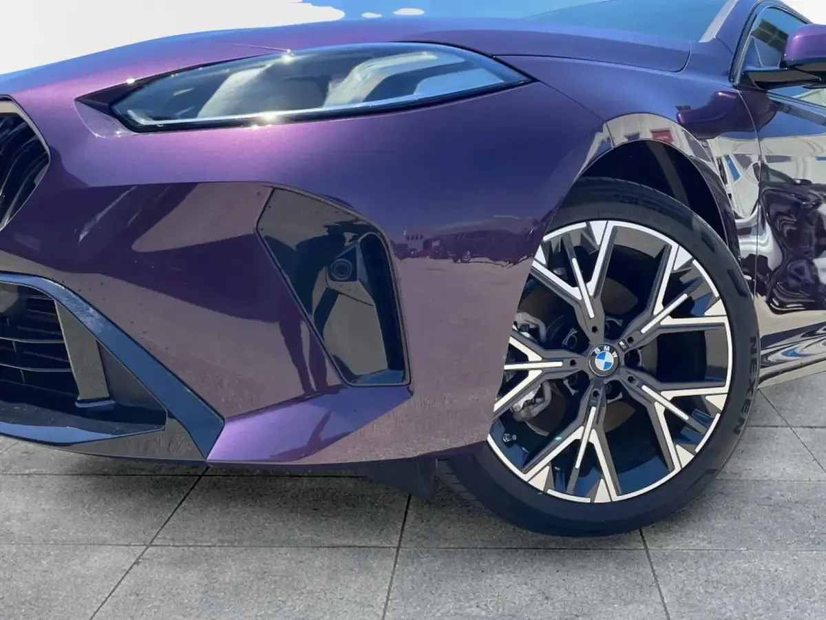 Nuevo BMW 116 Shadowline 122 CV (89 kW) 2026 Violeta Utilitario