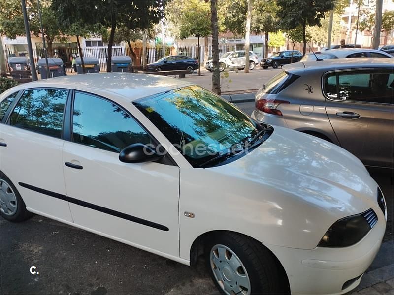 Usado Seat Cordoba Stella 100 CV (73 kW) 2003 Blanco Berlina