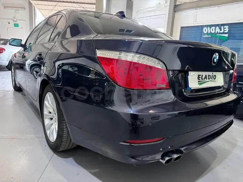 Usado BMW 525 218 CV (160 kW) 2008 Azul Berlina