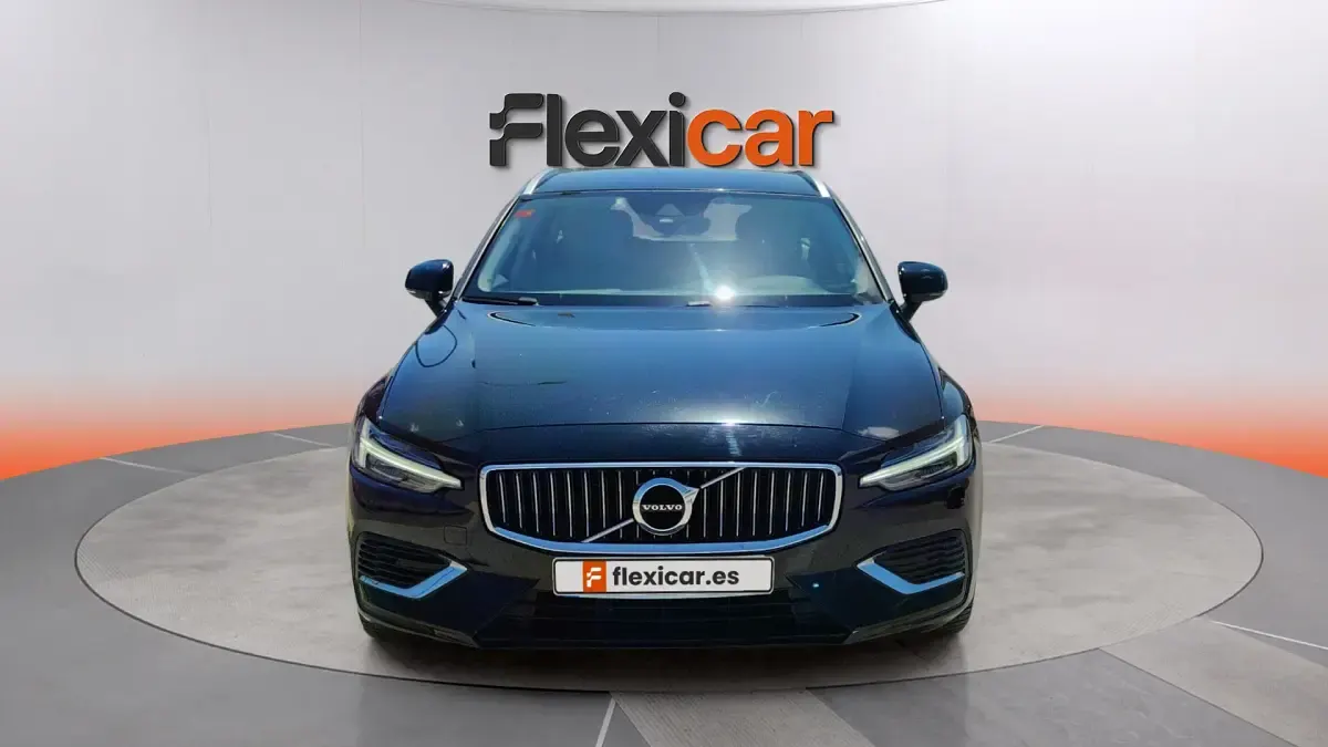Usado Volvo V60 Business Edition 340 CV (250 kW) 2021 Negro Familiar