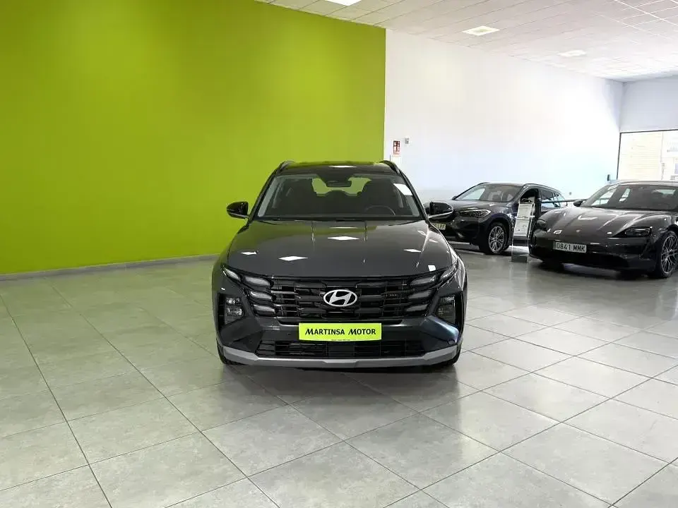 Usado Hyundai Tucson 215 CV (158 kW) 2026 Gris SUV