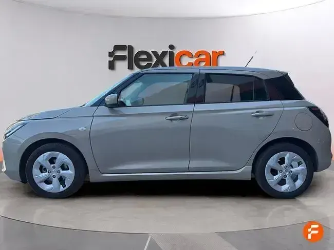 Usado Suzuki Swift 81 CV (59 kW) 2025 Beige Utilitario