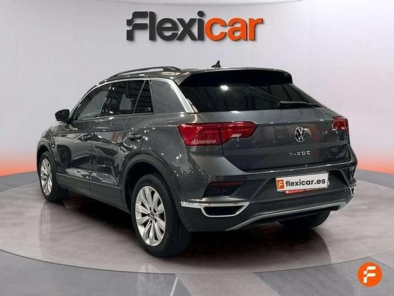 Usado VW T-Roc Advance 150 CV (110 kW) 2021 Gris SUV