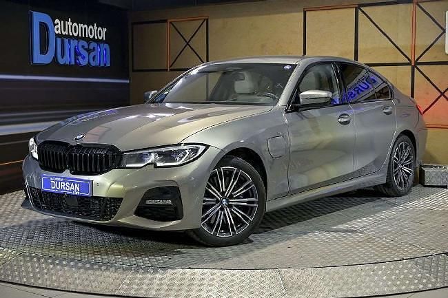 Gris Usado 2020 BMW 330e Comfort Edition Berlina | 34.290 € (Caro) - Imagen 1/4