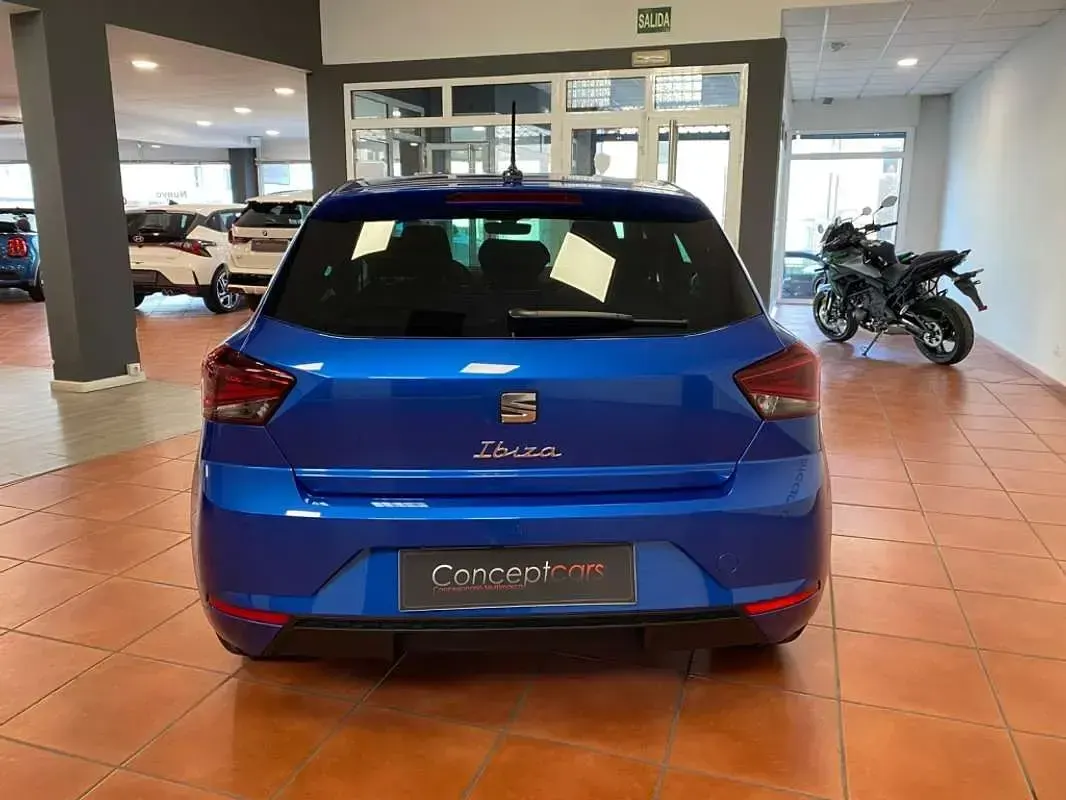 Nuevo Seat Ibiza 116 CV (85 kW) 2026 Azul Utilitario