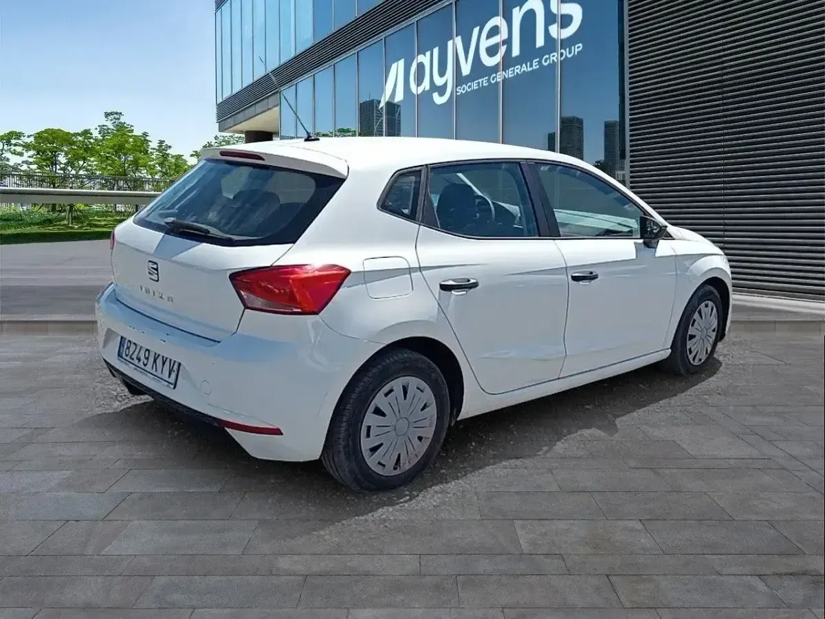 Usado Seat Ibiza Reference 95 CV (69 kW) 2019 Blanco Utilitario