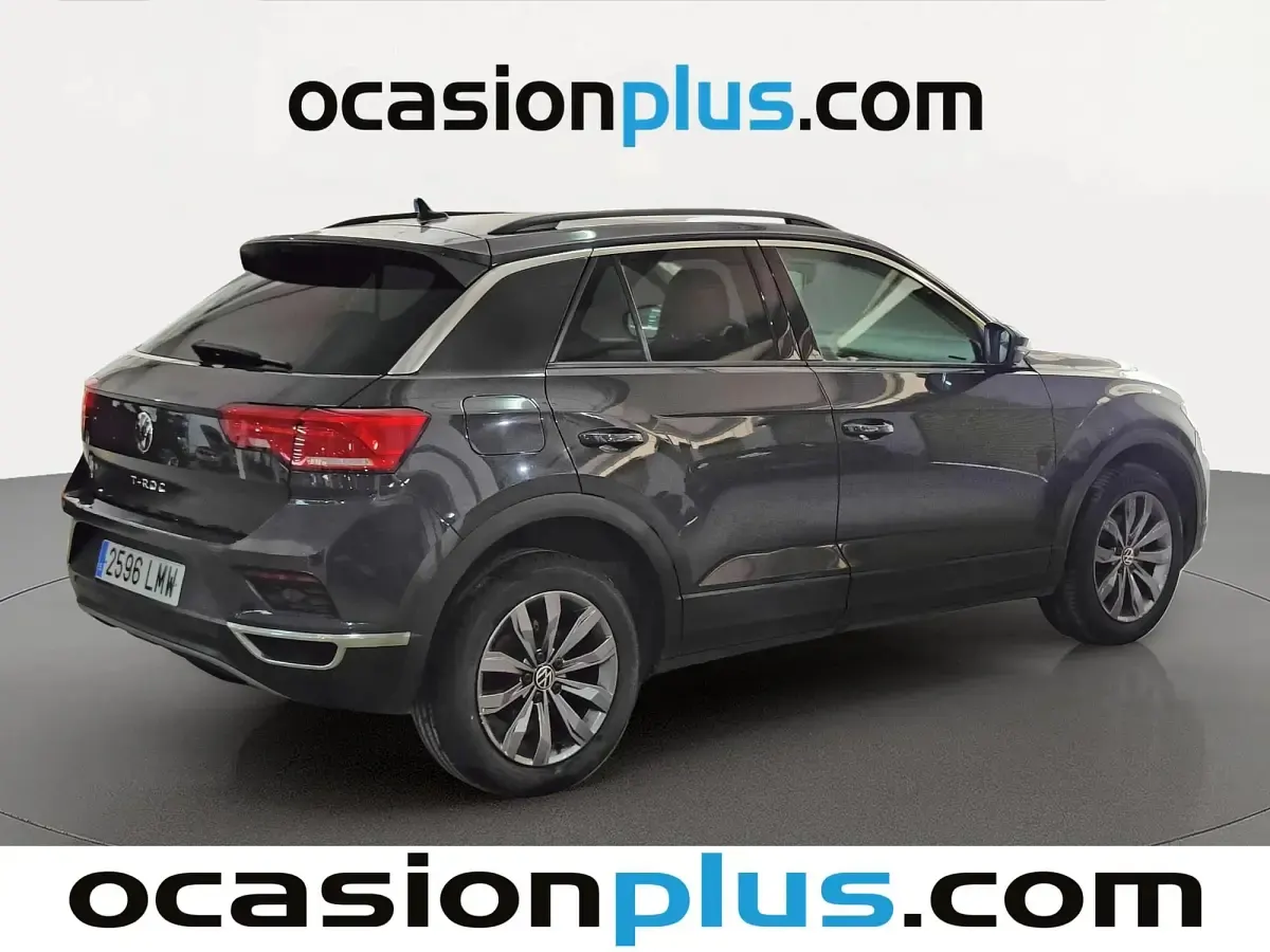 Usado VW T-Roc Advance 110 CV (80 kW) 2021 Gris SUV