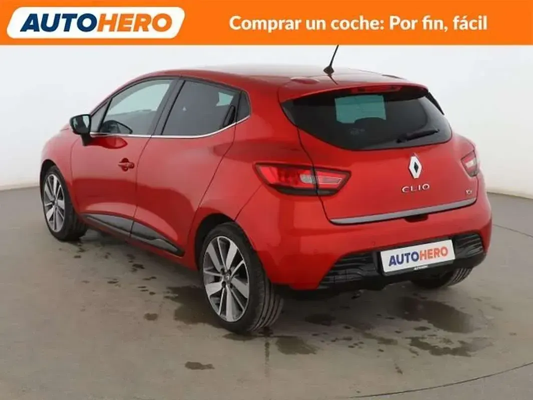 Begagnad Renault Clio IV 90 HK (66 kW) 2014 Röd Sedan