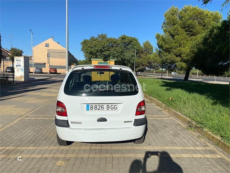 Blanco Usado 2003 Renault Scénic Dynamique Monovolumen | 4500 € (Caro) - Imagen 1/4