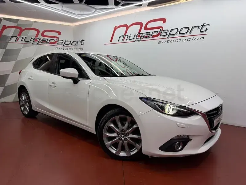 Usado Mazda 3 Luxury 150 CV (110 kW) 2014 Blanco Berlina