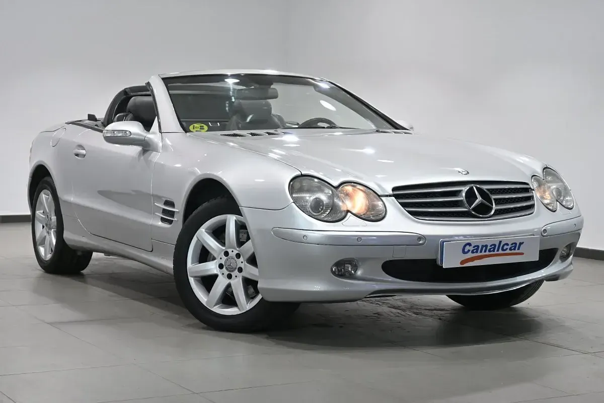Usado Mercedes SL500 306 CV (225 kW) 2002 Gris Descapotable
