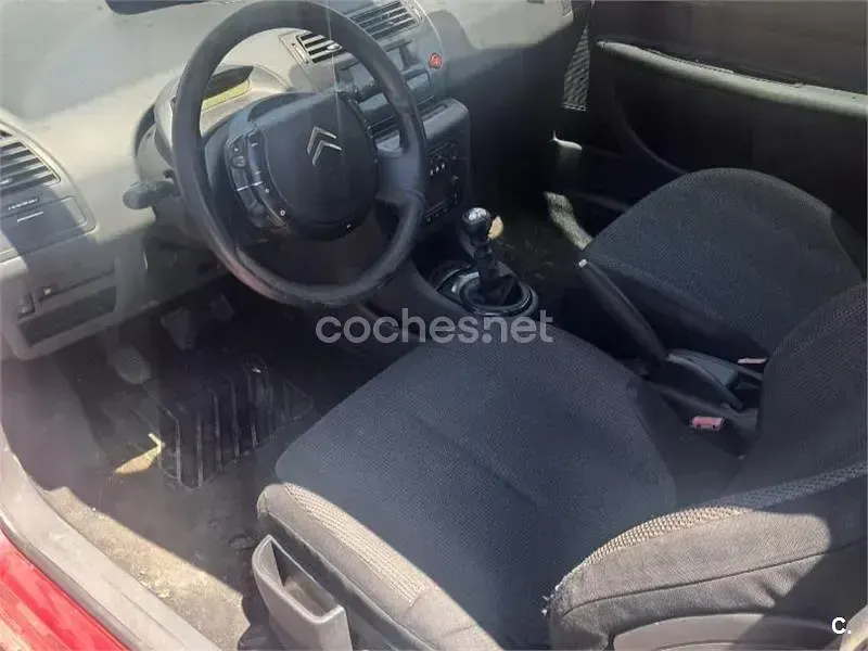 Usado Citroën C4 138 CV (101 kW) 2006 Rojo Berlina