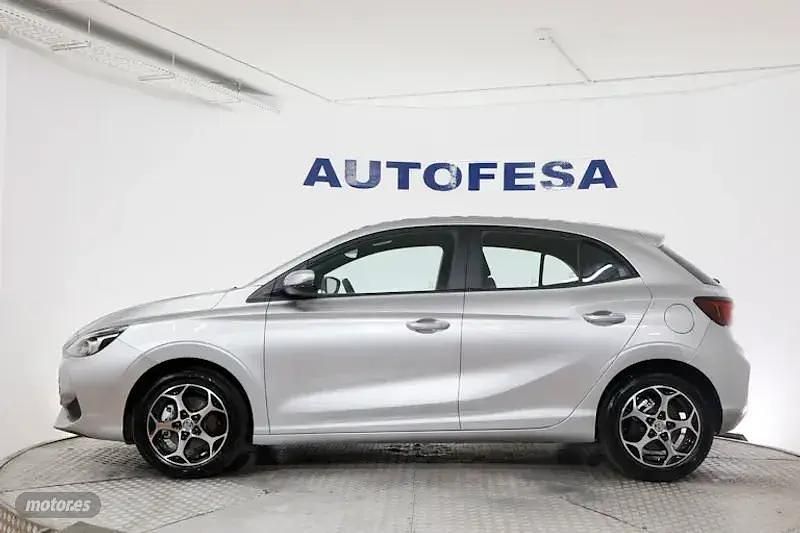 Usado MG MG3 Comfort 194 CV (142 kW) 2024 Plateado Utilitario