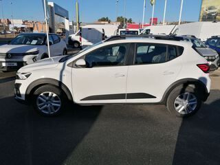 Usado Dacia Sandero Expression 100 CV (73 kW) 2023 Blanco Utilitario