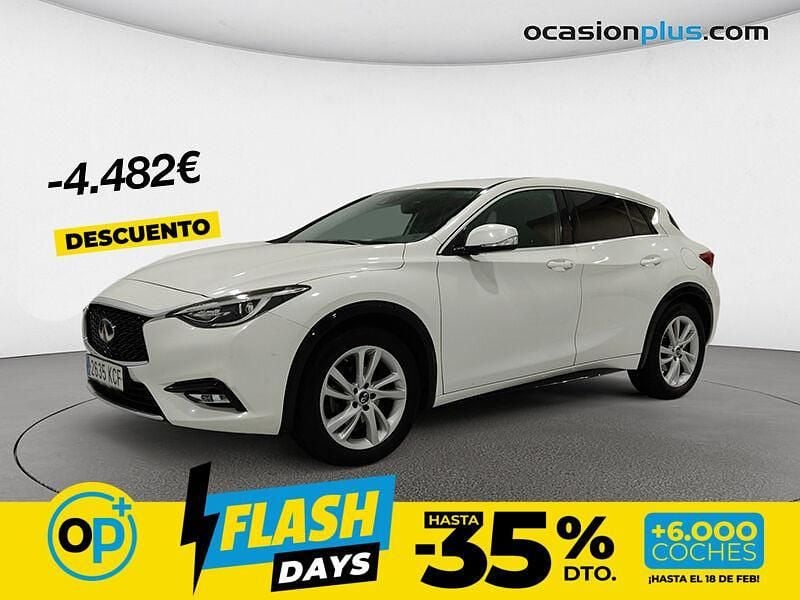 Usado Infiniti Q30 Premium 122 CV (89 kW) 2017 Blanco Utilitario