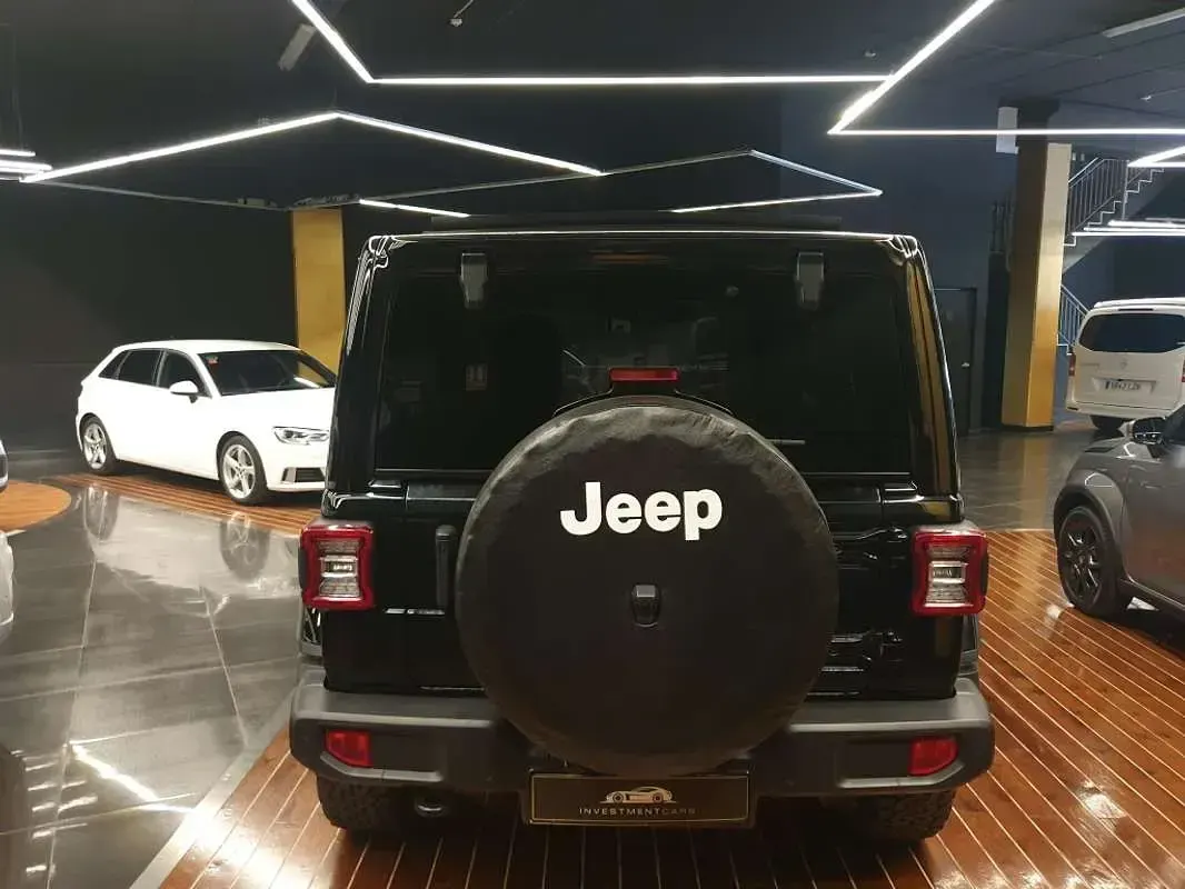 Usado Jeep Wrangler Unlimited Sahara 268 CV (197 kW) 2022 Negro SUV