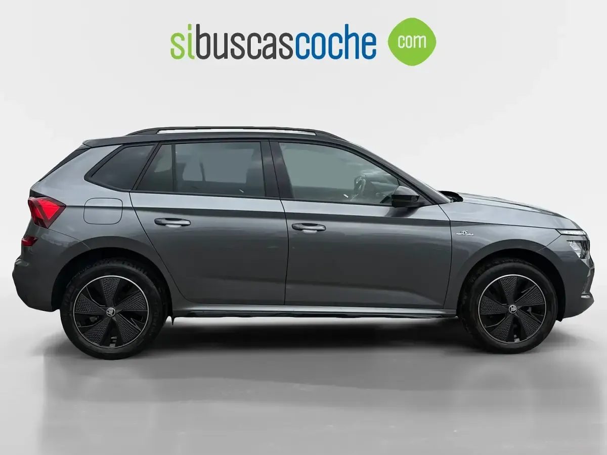 Usado Skoda Kamiq Monte Carlo 110 CV (80 kW) 2024 Gris/plata SUV