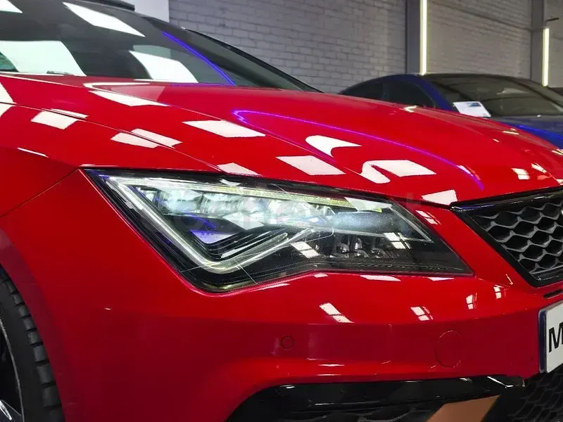 Usado Seat Leon CUPRA 290 CV (213 kW) 2020 Rojo Berlina
