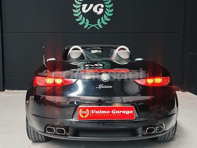 Usado Alfa Romeo Spider 185 CV (136 kW) 2008 Negro Descapotable