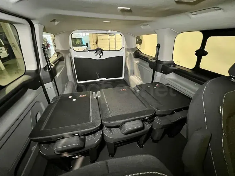 Nuevo Ford Tourneo Custom Titanium 170 CV (125 kW) 2026 Blanco Van