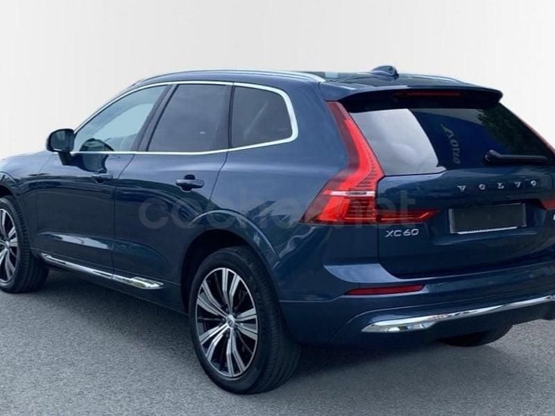 Usado Volvo XC60 Plus 197 CV (144 kW) 2022 Azul SUV