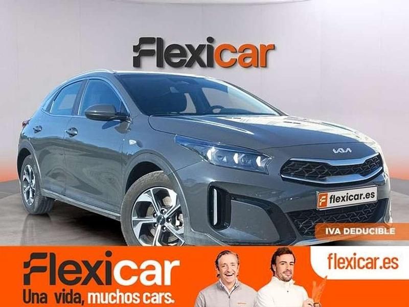 Usado Kia XCeed 101 CV (74 kW) 2024 Gris SUV