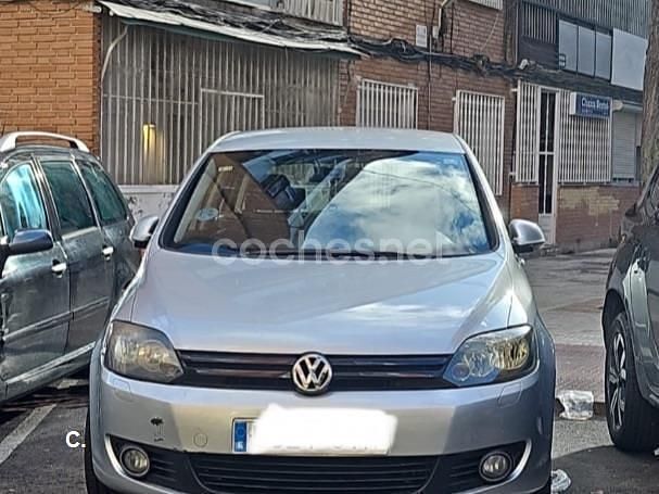Usado VW Golf Plus Cross Advance 105 CV (77 kW) 2010 Gris / plata Monovolumen