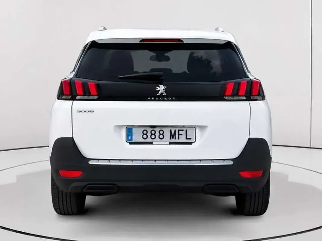 Occasion Peugeot 5008 Allure 131 ch (96 kW) 2023 Blanc SUV