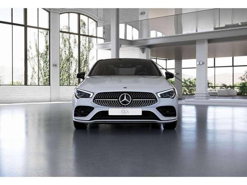 Usado Mercedes C220 AMG line 151 CV (111 kW) 2022 Blanco Berlina