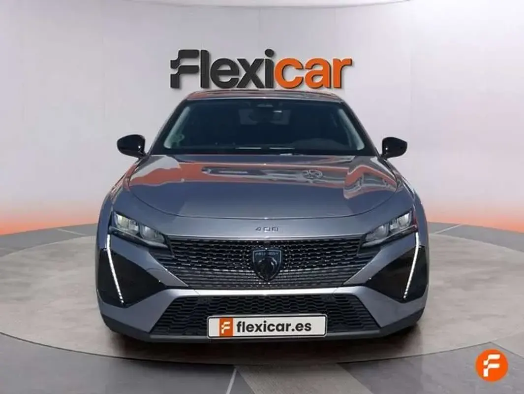 Usado Peugeot 408 Allure 131 CV (96 kW) 2023 Gris SUV