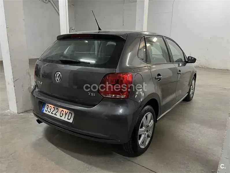 Używany VW Polo Advance 110 KM (80 kW) 2016 Szary Sedan/Limuzyna