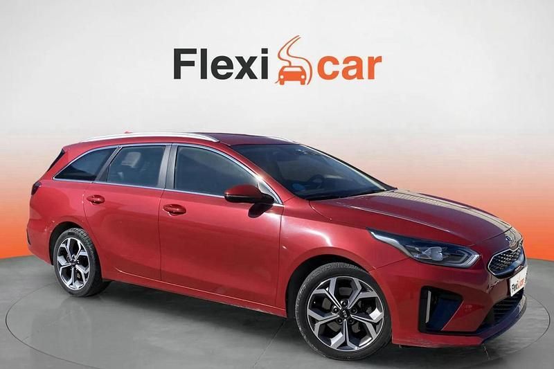 Rojo Usado 2021 Kia Ceed Familiar | 12.590 € (Super precio) - Imagen 1/4